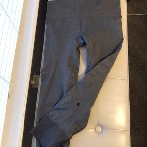 Lululemon yoga pants